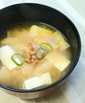 大豆三昧の味噌汁☆豆腐・納豆・油揚げ入り