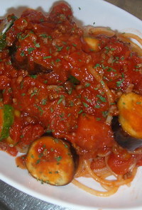 茄子とズッキーニのトマトパスタ