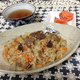 牛すじ肉のプロフ