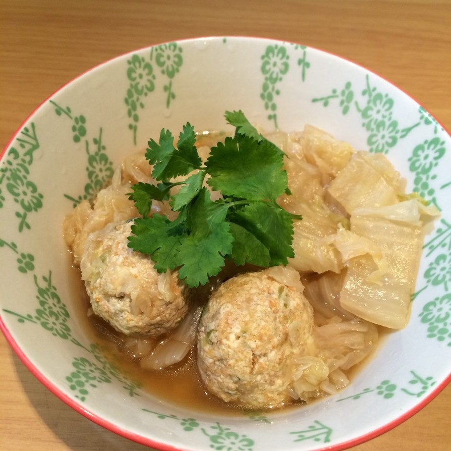 台湾のおせち料理→肉団子と白菜のスープの画像