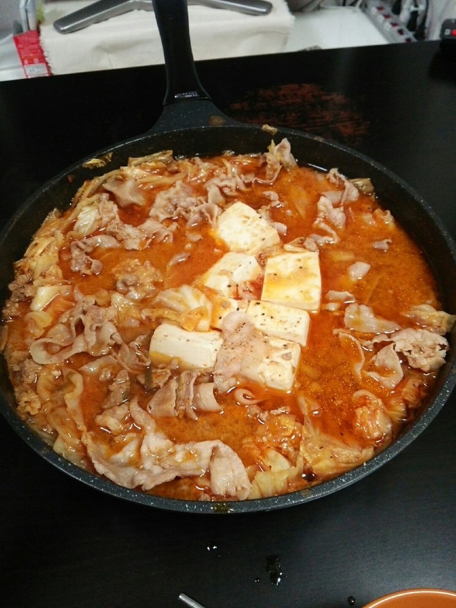 豚バラキャベツ辛味噌鍋の画像