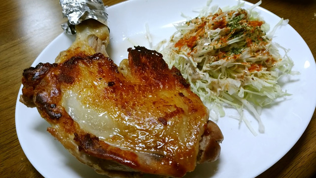 簡単 骨付きもも肉のパリパリ焼き レシピ 作り方 By ぎんさま クックパッド 簡単おいしいみんなのレシピが360万品