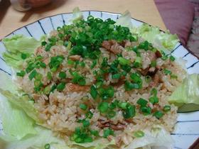 鳥肉入りガーリックライス