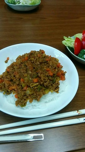 スパイスから作る辛くないキーマカレー!