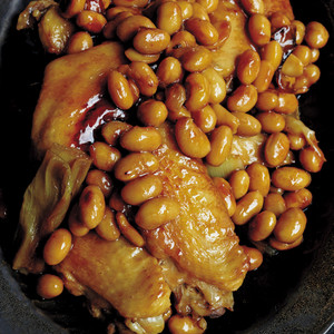 大豆と鶏手羽先のうま煮