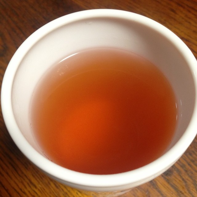 アボカド種茶 種を切り易くするコツ付き レシピ 作り方 By 柚子ぽんずキッチン クックパッド