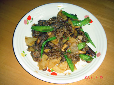 タケノコと牛肉の甘味噌（甜麵醬）炒めの写真
