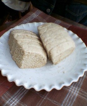 翌日でもフワフワ♪炊飯器パン♪