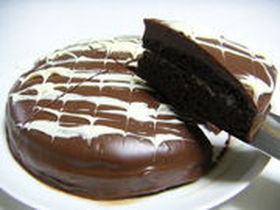市販のチョコでザッハトルテ風チョコケーキ