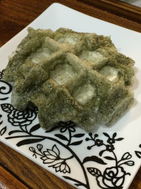余ったよもぎ(玄米)餅でおやつ★モッフル