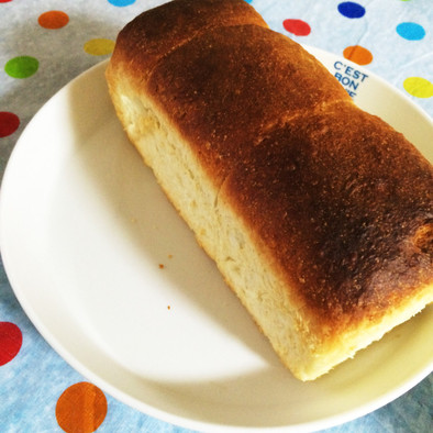 朝焼きたて☆ミルク食パンの写真