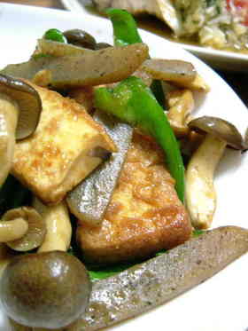 焼肉のたれで超簡単☆厚揚げこんにゃく炒め