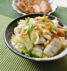 大量消費もおまかせ!白菜のネギ塩サラダ