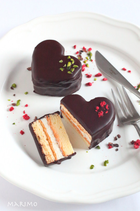 バレンタインに★ハートのチョコケーキの画像