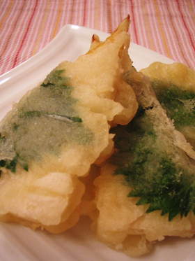 たけのこの大葉巻き揚げ