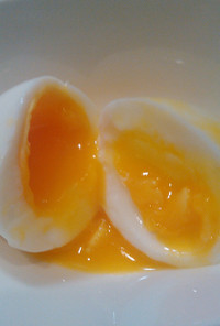 スルッときれいな半熟ゆで卵