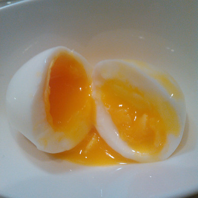 スルッときれいな半熟ゆで卵の写真