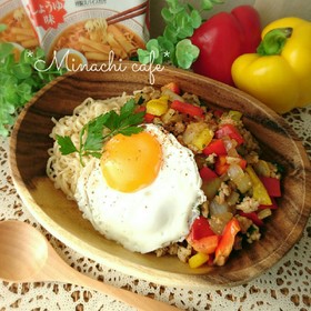サッポロ一番で簡単!!和風ガパオ麺