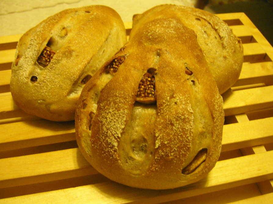 イチジクルミのライ麦パン＠BunBunの画像