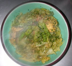 残ったカレーで焼きそば♪