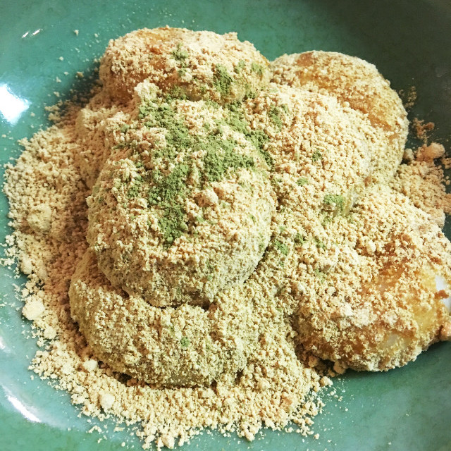 安倍川餅 レンジで3分 レシピ 作り方 By キヨちゃん食堂 クックパッド 簡単おいしいみんなのレシピが371万品