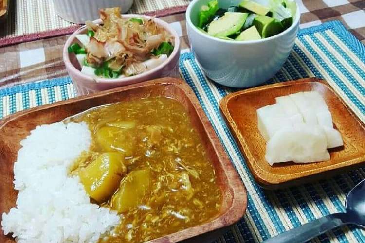 カレー ライス に 合う サラダ カレーライスの献立 副菜にサラダやスープ 夕飯のおかずになるもの紹介