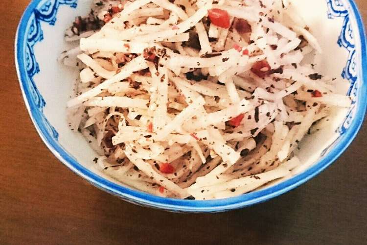 食感最高 大根とカリカリ梅のサラダ レシピ 作り方 By ねむねむじーじ クックパッド 簡単おいしいみんなのレシピが359万品