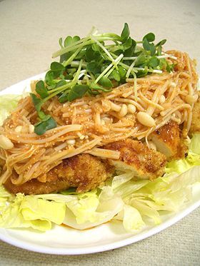 さくさくチキンの明太えのきソース