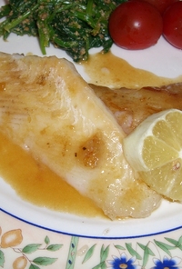 白身魚のレモンバターソース