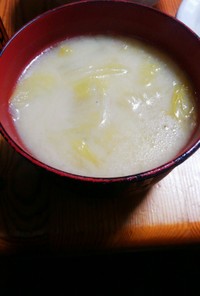 上品な甘さで⭐白菜味噌汁