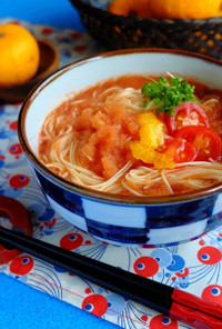 柚子味噌みぞれの酸っぱいトマトにゅう麺。