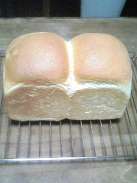 耳がサクサクおいしい食パン