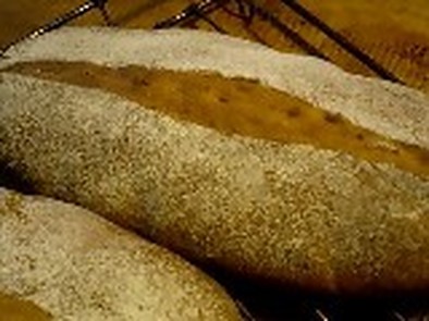 天然酵母のそば粉パンの写真