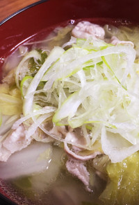 しゃっきりネギのせ☆豚&白菜のシンプル鍋