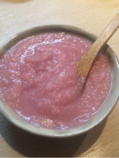 ピンク〜な、赤カブスープの写真