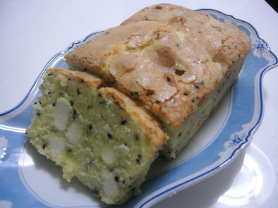 黒ゴマ＆クリームチーズ☆パウンドケーキの写真