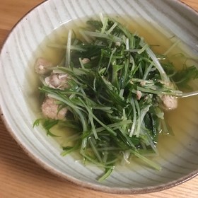 大量消費!水菜と鮭缶の煮込み