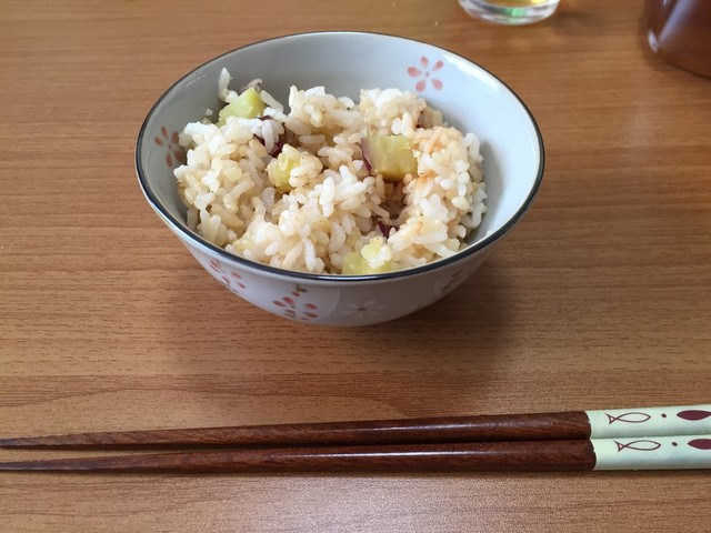 体に良い良い さつまいもご飯 レシピ 作り方 By 伊波ゆうきゃん クックパッド 簡単おいしいみんなのレシピが358万品