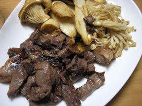 猟師さん推薦♪鹿肉ときのこのソテー