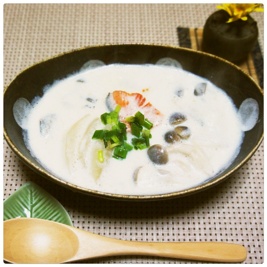 大根と鮭の豆乳酒粕スープ…お味噌でも♪の画像