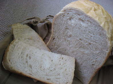 ロイヤルミルクティーな食パンの写真