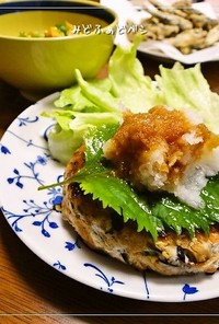 野菜たっぷり✿にぎやか豆腐ハンバーグ