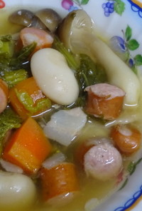 いんげん豆（大福豆）と菜の花の燻製スープ