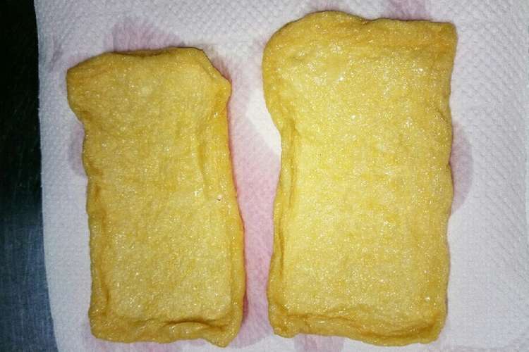 50度洗いで簡単 油揚げの油抜き レシピ 作り方 By そうジロー クックパッド 簡単おいしいみんなのレシピが350万品