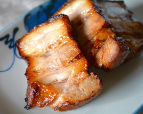 *焼いて漬けるだけで超簡単チャーシュー*