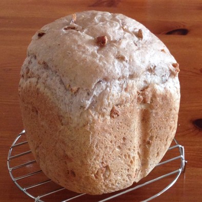 ⭐︎ホシノ酵母♡HBでクルミ食パン　の写真
