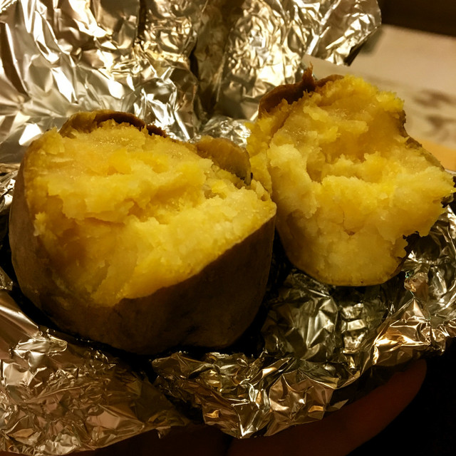 本当に美味しい焼き芋の温度 レシピ 作り方 By Sakusakudon クックパッド 簡単おいしいみんなのレシピが350万品