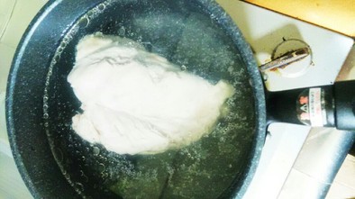 【糖質制限】お鍋で鶏ハム＆鶏スープの写真