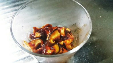 椎茸のケチャップ＆チリソース炒めの写真