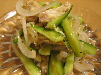 鶏胸肉と新玉ねぎの中華風サラダの写真